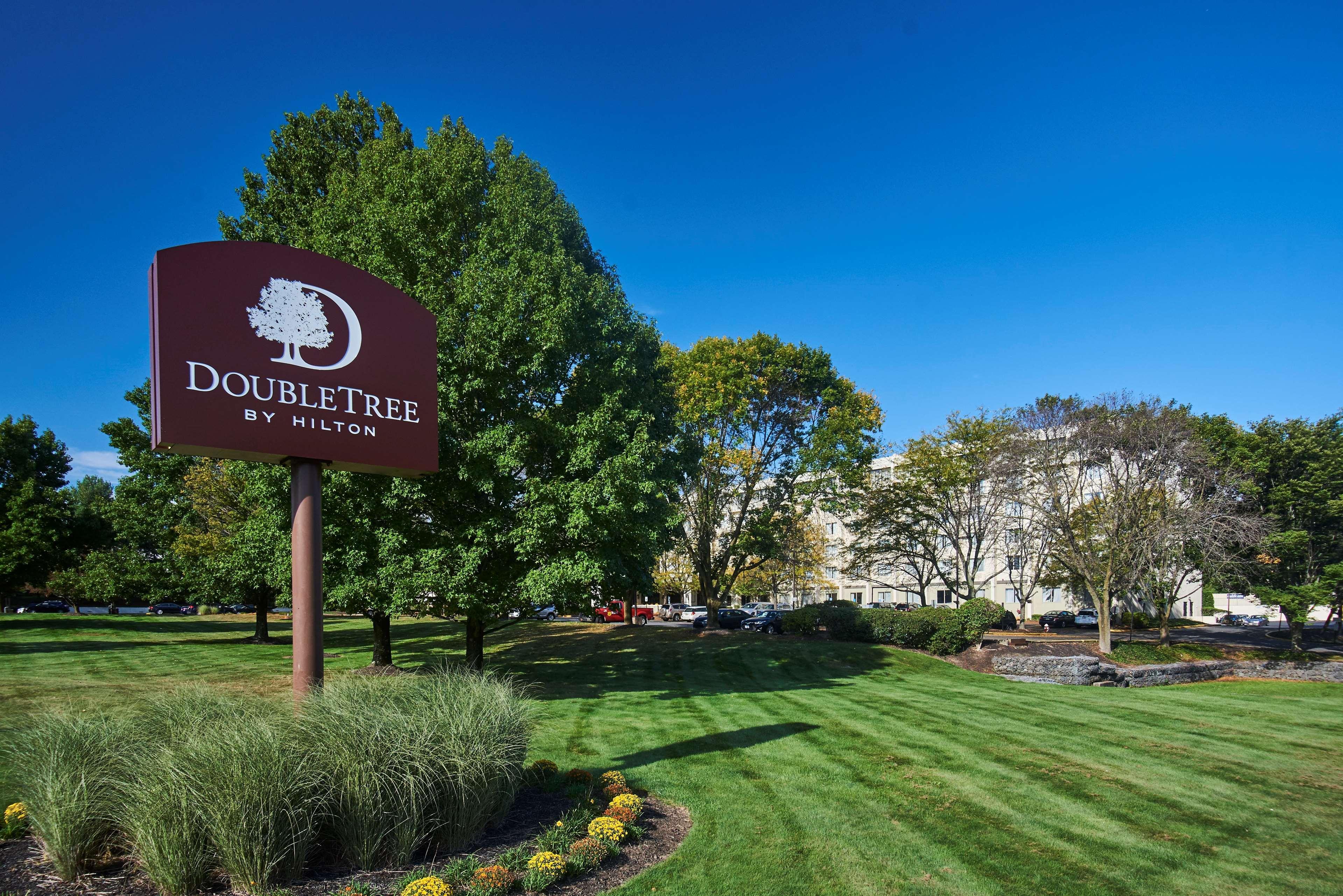 Doubletree By Hilton Princeton Exterior photo